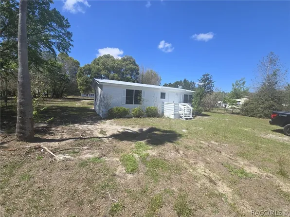 8122 N Princess Ave, Dunnellon, FL 34433