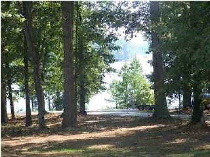 2nd image of 1090 Barnett Rd
