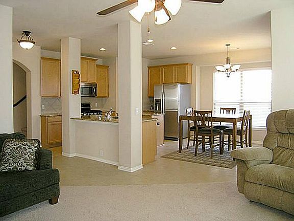 5th image of 4404 Glenbrook Ct