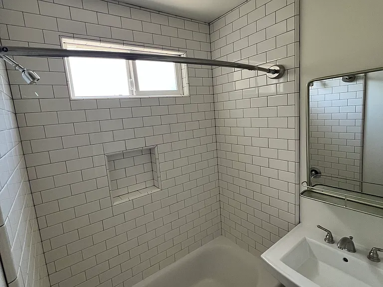 4015 Jackson Ave — Photo 14