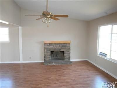 3rd image of 196 Greenwich Cir