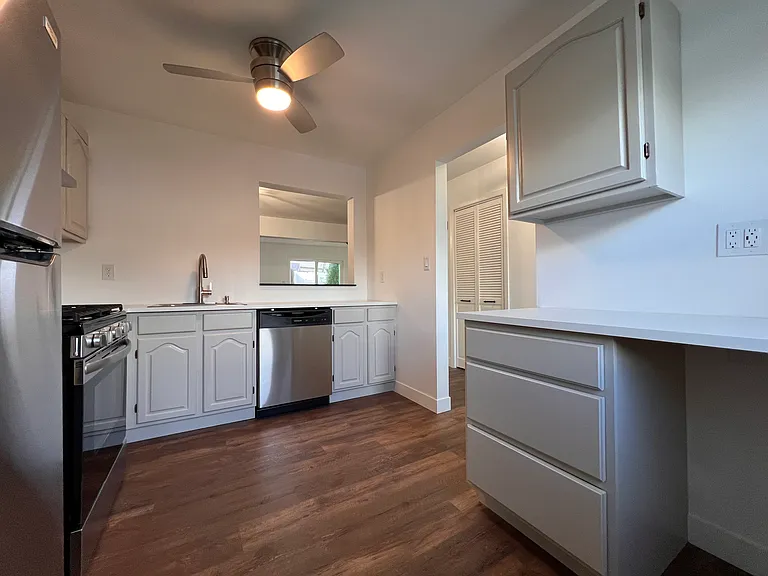 524 Saracino Dr — Photo 13