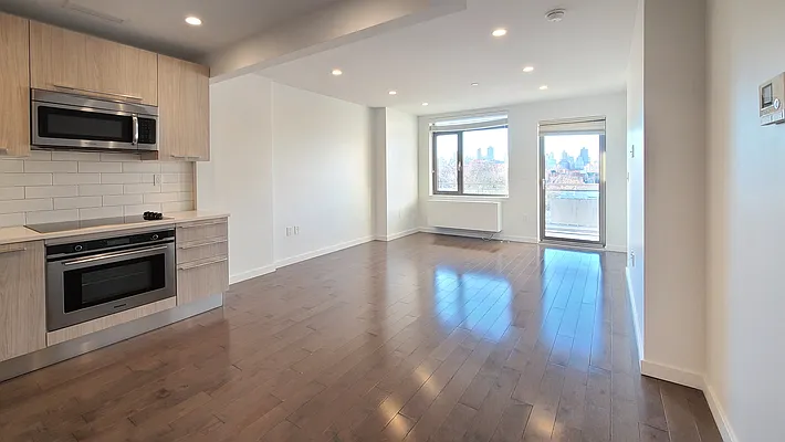 Rented by Modern Spaces | media 3