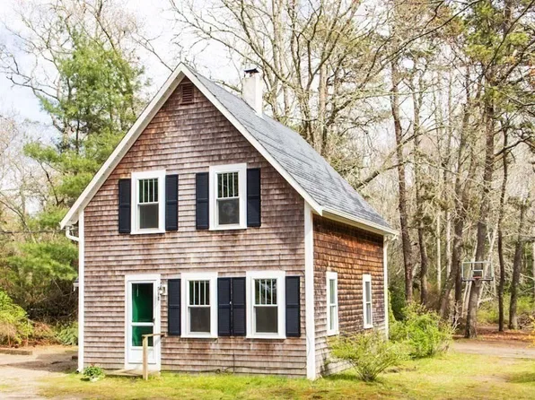 988 Old Falmouth Rd, Barnstable, MA 02630