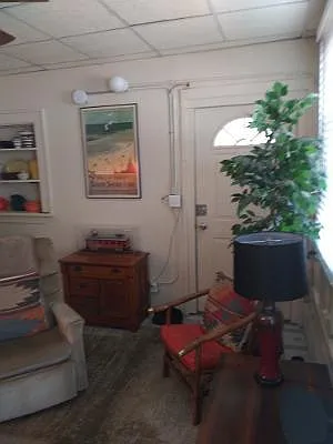 1410 Franklin Street — Photo 2