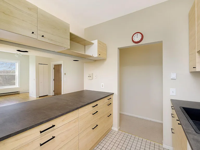 2421 Emerson Ave S #107 — Photo 23