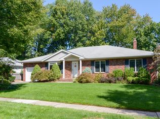 348 Valley Rd, River Edge, NJ 07661