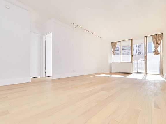 3rd image of 220 E 65th St APT 12C