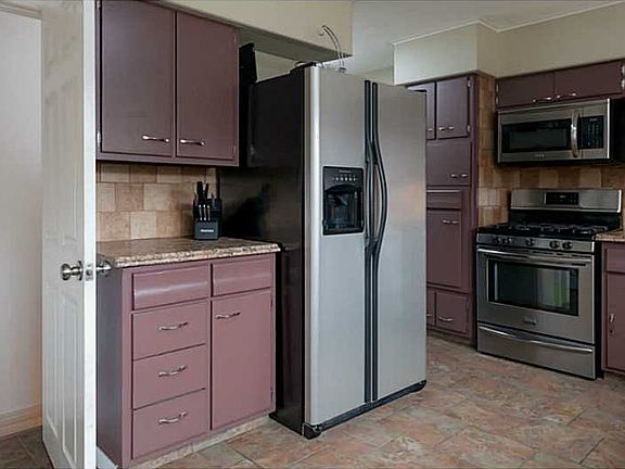 5th image of 301 1st Ave