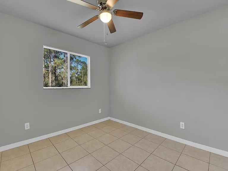 801 Meadow Rd — Photo 15