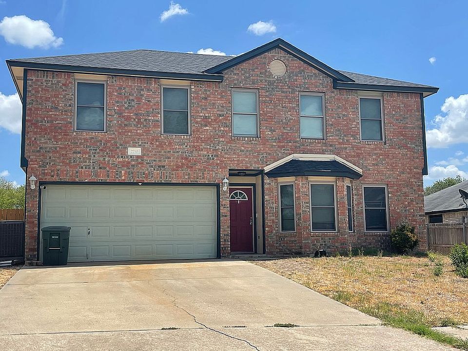 1st image of 2710 Huckleberry Dr