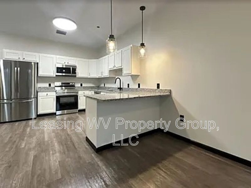 1st image of 408 Leon Sullivan Way #212