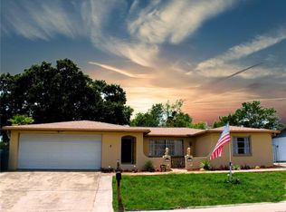 9811 Gray Fox Ln, Port Richey, FL 34668