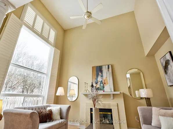 43 English Oak Dr, Richmond Hill, ON L4E 3W2