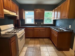 234 Green St APT 2, Brockton, MA 02301