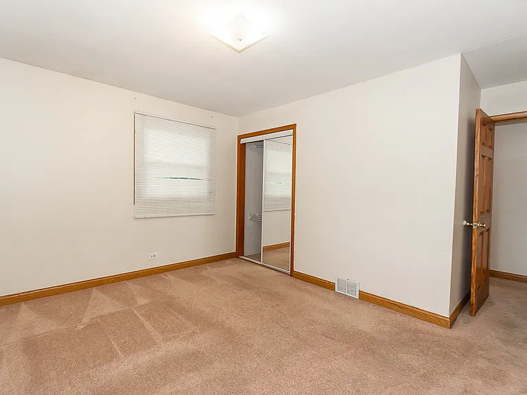649 S Wisconsin Ave — Photo 10
