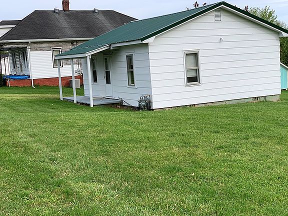 2nd image of 826 Fairview Ave