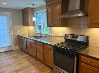 27-29 Elmway St, Providence, RI 02906