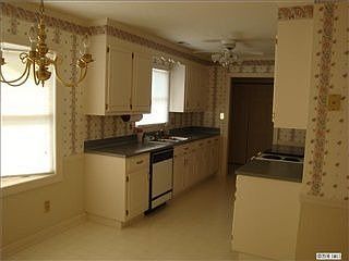 3rd image of 1957 Wexford Ct