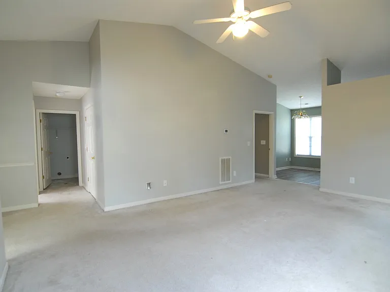 800 Remount Ct #32 — Photo 5
