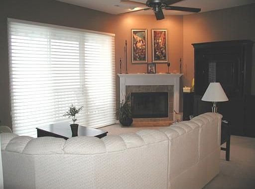 2nd image of 2920 N Knightsbridge Cir