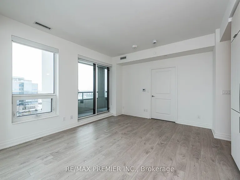10 Rouge Valley Dr W #808 — Photo 16