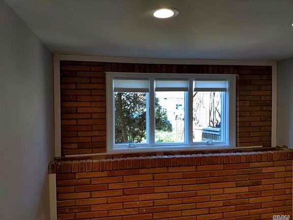4th image of 123 Jones Dr