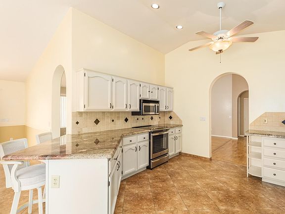 3rd image of 10541 E Nacoma Dr