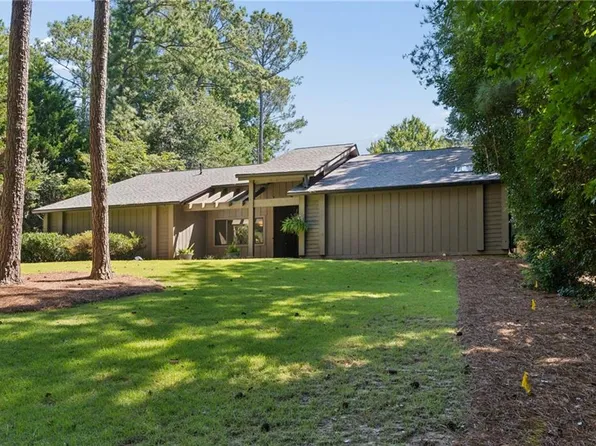 4188 Lake Rill Ct, Marietta, GA 30062