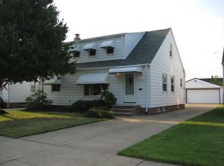 13921 Maple Leaf Dr, Garfield Heights, OH 44125