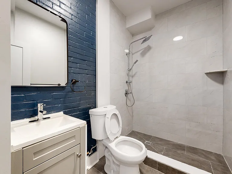 Fleetwood Lofts — Photo 45