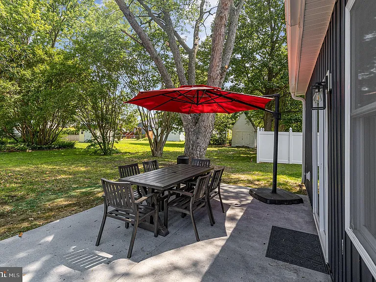 530 Monroe Bay Ave — Photo 12