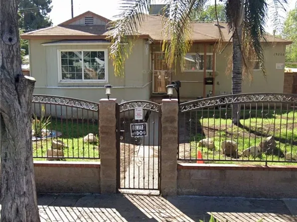 19204 Vanowen St, Reseda, CA 91335