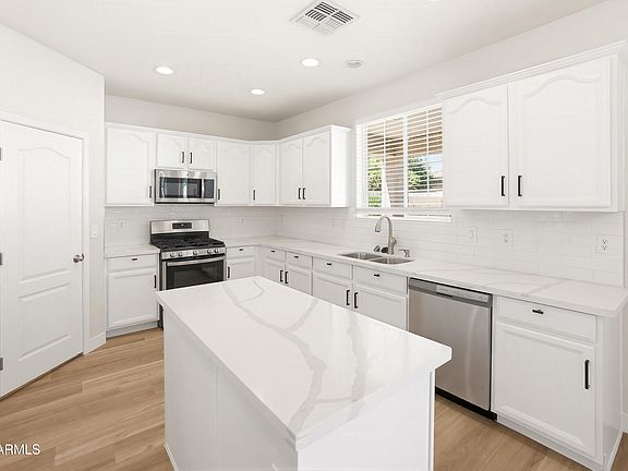 5th image of 17328 W BAJADA Road