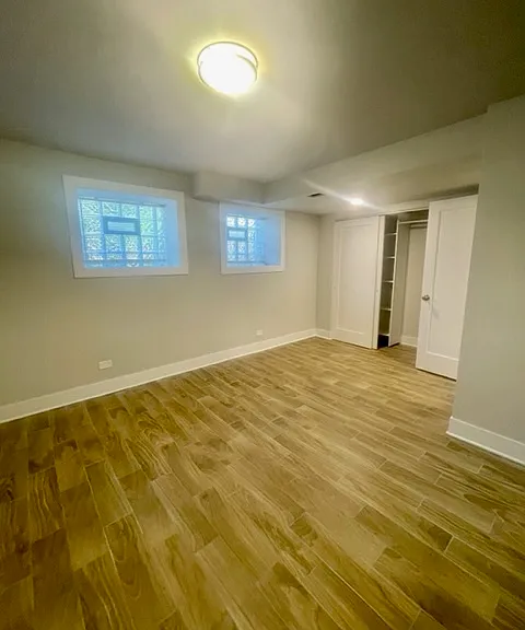 4450 N Winchester Ave #G — Photo 14