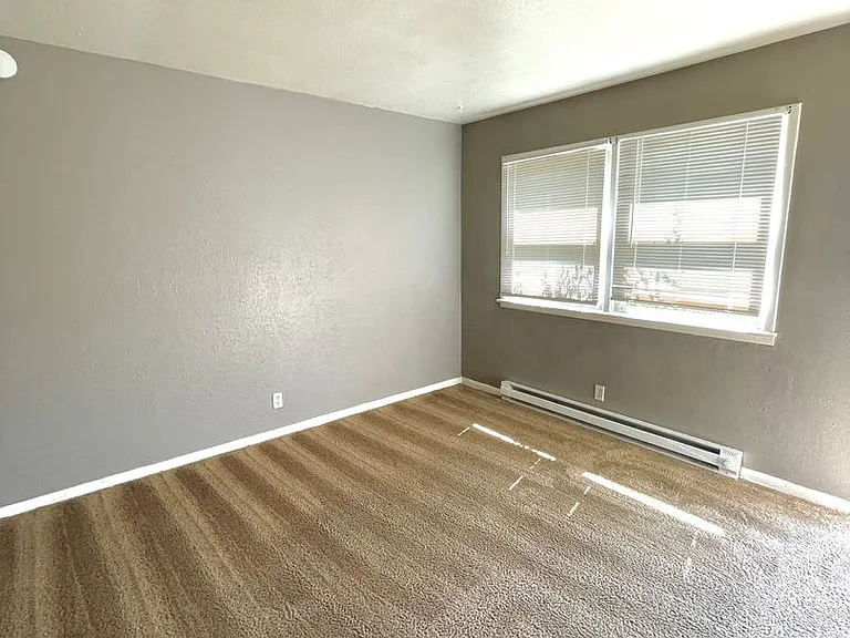 3256-3258 Mooresville Rd — Photo 14