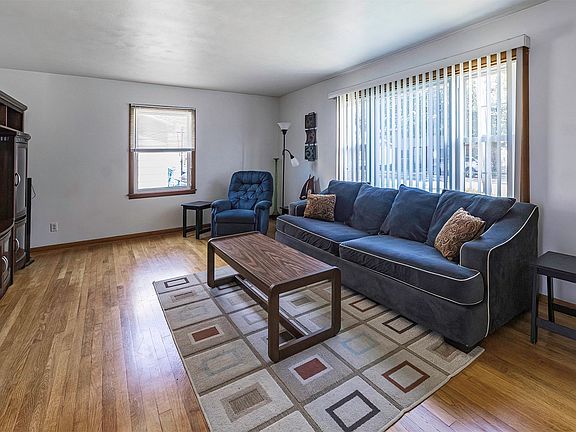 3rd image of 3730 Ellsworth Ave