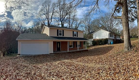 2nd image of 108 Amity Cir
