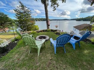 10 Thompson Ln, Andover, NJ 07821