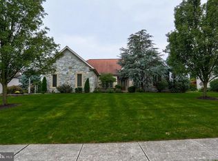 1166 S Bristol Dr, Lititz, PA 17543