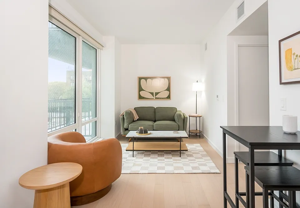 975 Nostrand Ave #830