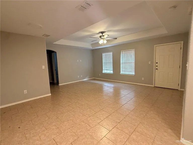 714 Jade St #B — Photo 3