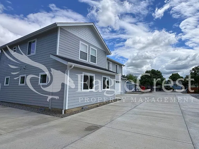 420 Ankeny St — Photo 20