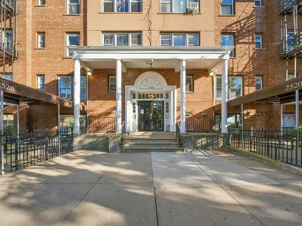 2520 John F Kennedy Boulevard image 1 of 40