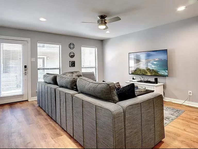 5806 Birchbrook Dr #101 — Photo 5