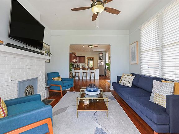 4th image of 4908 S Robertson St