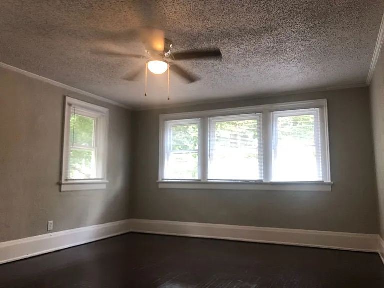 701 S South St — Photo 14