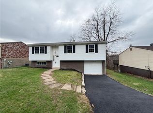 329 Golden Gate Dr, Verona, PA