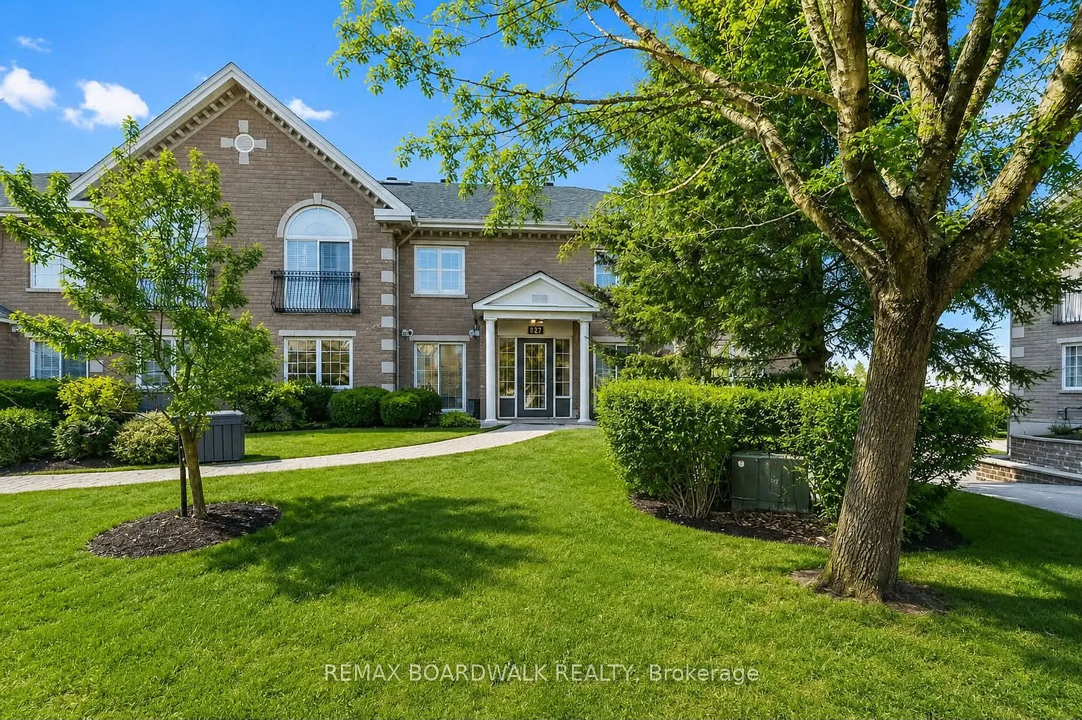 2 bed, $2,650 — Photo 1