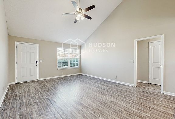 4th image of 3111 Wellington Pl